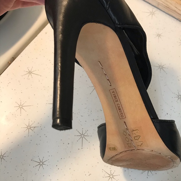 Vince Camuto Black leather heels - Picture 3 of 5